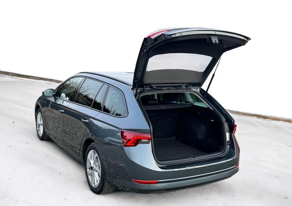 Skoda Octavia cena 69900 przebieg: 165000, rok produkcji 2020 z Jędrzejów małe 781